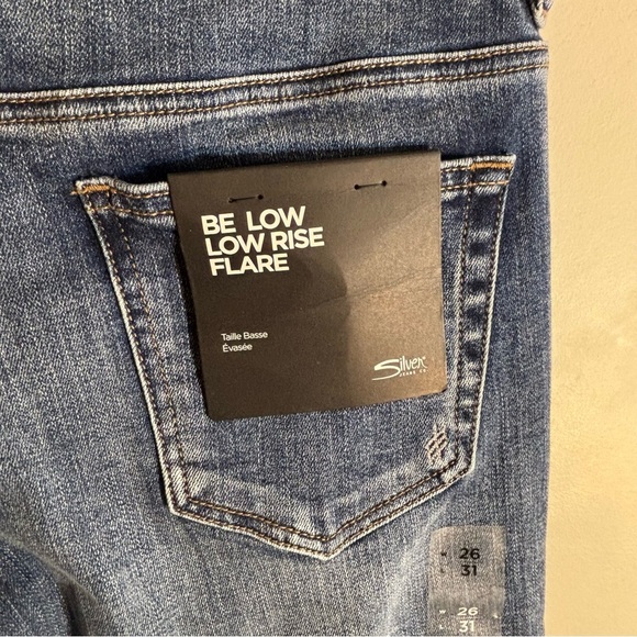 SILVER JEANS Sz 26 x 31L Be Low Flare Belt Low Rise Blue Jeans NEW WITH TAGS - Picture 10 of 13